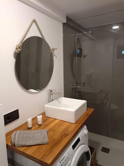Estupendo Apartamento En Planta 23 Primera Linea Бенидорм Экстерьер фото