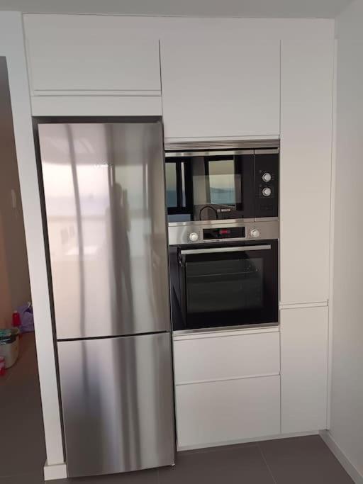Estupendo Apartamento En Planta 23 Primera Linea Бенидорм Экстерьер фото